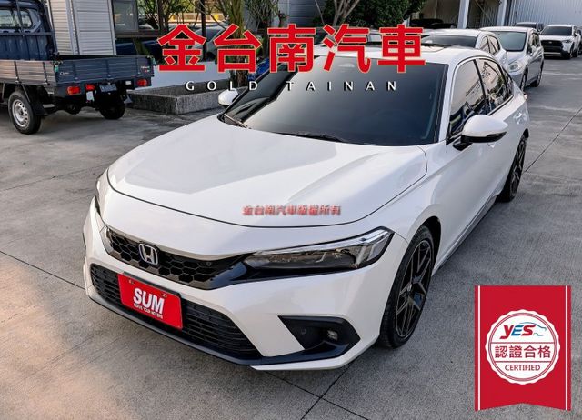 油電e:HEV✓只跑1.5萬✓綜效184hp馬力✓全景天窗✓雙電動椅✓LV2✓車載系統✓原鈑件✓可全貸✓  第1張相片