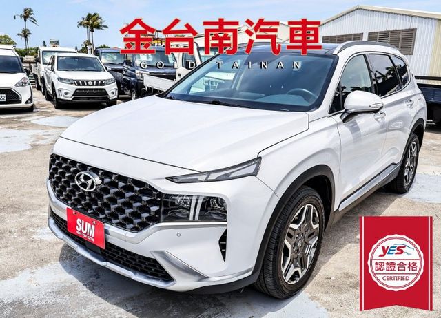 新車196萬✓GLTH-D六人座✓4WD✓一手只跑4.9萬✓全車原板件✓全景天窗✓雙電動椅✓230匹馬力✓LV2✓  第1張相片