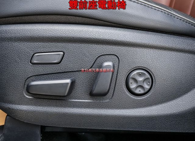 新車196萬✓GLTH-D六人座✓4WD✓一手只跑4.9萬✓全車原板件✓全景天窗✓雙電動椅✓230匹馬力✓LV2✓  第11張相片