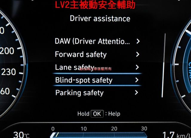 新車196萬✓GLTH-D六人座✓4WD✓一手只跑4.9萬✓全車原板件✓全景天窗✓雙電動椅✓230匹馬力✓LV2✓  第15張相片