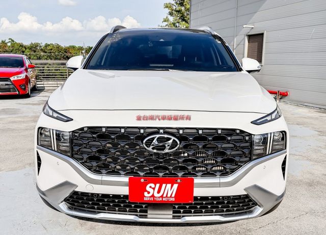 柴油七人座✓最高階GLD-C✓4WD✓只跑5.3萬✓原鈑件✓原廠保養✓全景天窗✓記憶椅✓LV2✓雙冷熱通風椅✓電動尾門✓  第4張相片