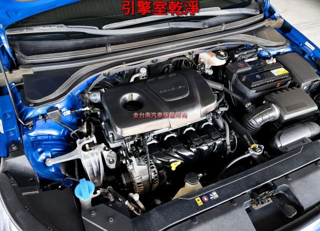 小改版 一手車 i-KEY ACC AEB 車道維持 天空藍 市面少有 全車原板件 里程保證 可全貸 不用殺價就很便宜!  第19張相片