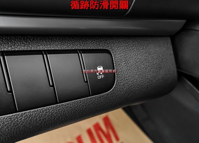 一手車✓只跑6.9萬✓全車原板件✓代步通勤好選擇✓TCS✓ABS✓全車六安✓可全貸✓不用殺價就很便宜✓  第13張相片
