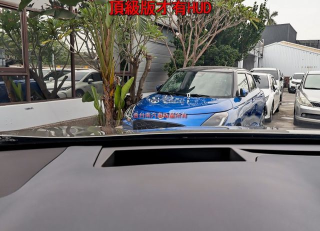 350✓19年式18/9出廠✓頂級版✓全車鍍膜✓天窗✓HUD✓只跑9.1萬✓原鈑件✓ACC✓盲點✓衛星導航✓電動尾門✓  第13張相片