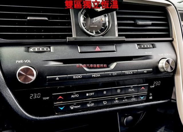 350✓19年式18/9出廠✓頂級版✓全車鍍膜✓天窗✓HUD✓只跑9.1萬✓原鈑件✓ACC✓盲點✓衛星導航✓電動尾門✓  第18張相片