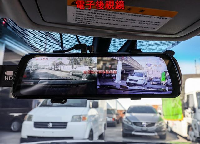 11年式 ES350 天窗 雙電動冷熱通風椅 定速 雙區恆溫 影音 衛星導航 iKEY 原鈑件 豪華舒適 可全貸!  第14張相片