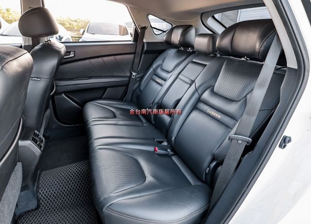 AR環景版✓一手車✓只跑4.9萬✓原廠保養✓全車原板件✓202hp✓天窗✓環景✓快撥✓電動尾門✓可全貸✓不用殺價就很便宜  第9張相片