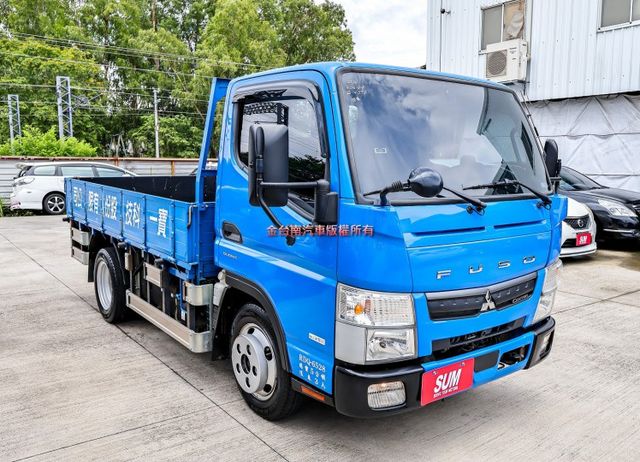 自手排變速箱 貨框 一手車 只跑4.5萬 原廠保養 車道偏離 視野輔助 ABS TCS 附全額發票 可全貸!  第5張相片