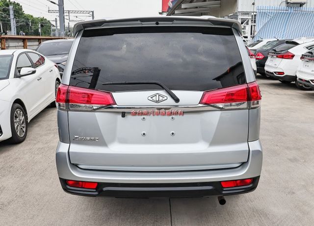 精緻型✓一手少跑✓全車原板件如新✓中冷✓定速✓衛星導航✓倒車顯影✓TCS✓雙安✓附全額發票✓可全貸✓  第2張相片