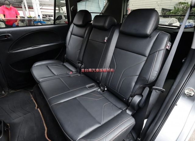 精緻型✓一手少跑✓全車原板件如新✓中冷✓定速✓衛星導航✓倒車顯影✓TCS✓雙安✓附全額發票✓可全貸✓  第10張相片