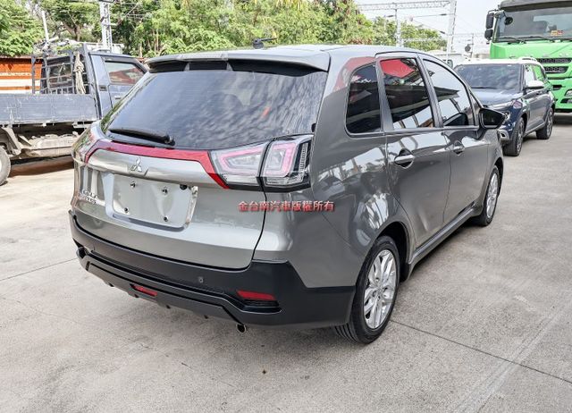 輕鬆型✓24年式12月出廠領牌✓一手只跑2.5萬✓車況優✓電動尾門✓iKEY✓恆溫✓影音系統✓可全貸✓  第2張相片