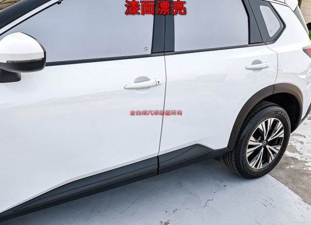 大改款✓輕油電✓一手車✓只跑9千✓全車原鈑件✓ACC✓AEB✓車道維持✓安卓影音✓全車六安✓可全貸✓不用殺價就很便宜✓  第6張相片