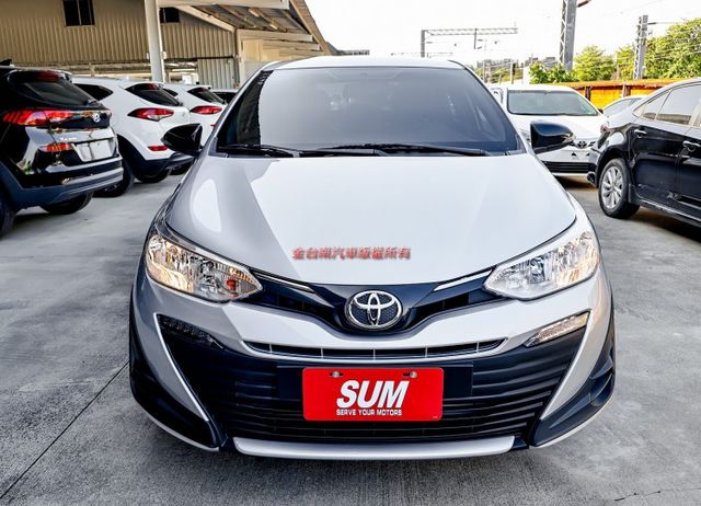 經典版✓九安✓一手車✓只跑4.2萬✓TCS✓ABS✓鋁圈✓電子後視鏡✓電動收折後視鏡✓原廠保固中!  第4張相片