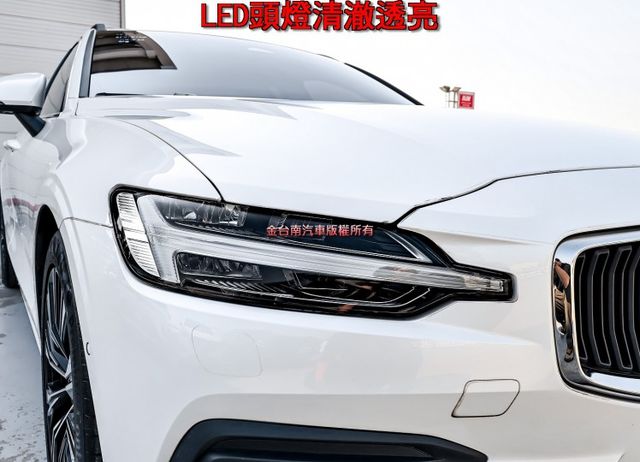 B3一手只跑1.4萬✓里程保證✓原廠保養✓全車原板件✓根本新車✓雙記憶椅✓LV2✓環景✓車載系統✓電動尾門✓可全貸✓  第5張相片