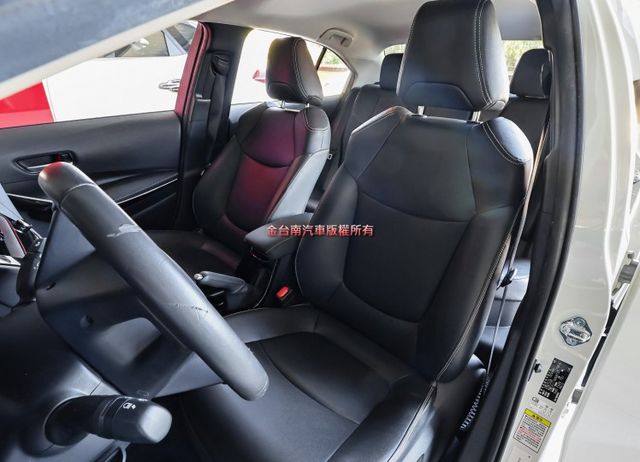 油電旗艦版✓一手少跑✓全車原板件✓原廠保養✓電動座椅✓環景✓LV2✓iKEY✓恆溫✓HUD✓全車九安✓可全貸✓  第8張相片