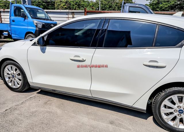 五門時尚經典型✓一手少跑✓原鈑件✓車載系統✓定速✓快撥✓iKEY✓分區恆溫✓六安✓可全貸✓不用殺價就很便宜✓  第7張相片