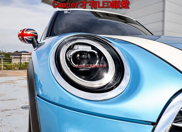 5門Cooper✓19年式小改版✓只跑5.5萬✓全車原板件✓iKEY✓LED頭燈✓倒車顯影✓雙區恆溫✓可全貸✓  第6張相片