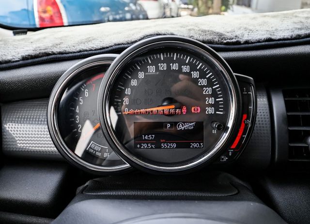 5門Cooper✓19年式小改版✓只跑5.5萬✓全車原板件✓iKEY✓LED頭燈✓倒車顯影✓雙區恆溫✓可全貸✓  第12張相片