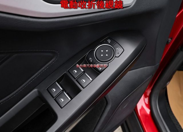 五門馬丁頭✓一手車✓只跑6.6萬✓車況超好✓倒車顯影✓恆溫✓定速✓TCS✓盲點✓全車六安✓可全貸✓不用殺價就很便宜✓  第11張相片