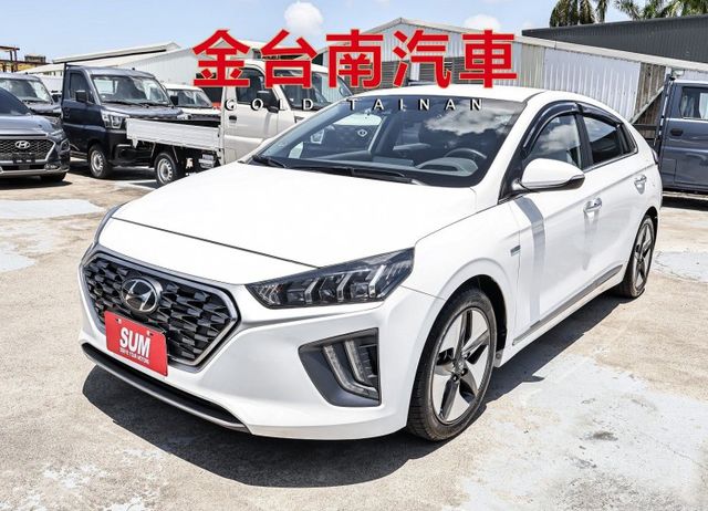 油電✓21年式21年領牌✓一手車✓原廠保養✓全車原板件✓ACC✓AEB✓車道維持✓倒車顯影✓車載系統✓可全貸✓  第1張相片