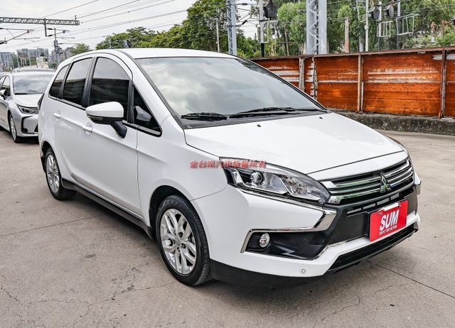 輕鬆型✓24年式✓一手只跑2.8萬✓車況優✓原廠保固中✓電動尾門✓車載系統✓iKEY✓恆溫✓可全貸✓不用殺價就很便宜✓  第4張相片