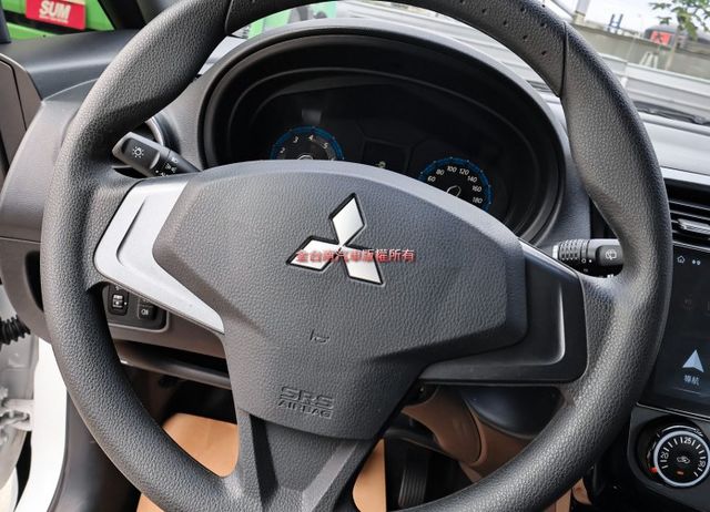 輕鬆型✓24年式✓一手只跑2.8萬✓車況優✓原廠保固中✓電動尾門✓車載系統✓iKEY✓恆溫✓可全貸✓不用殺價就很便宜✓  第12張相片