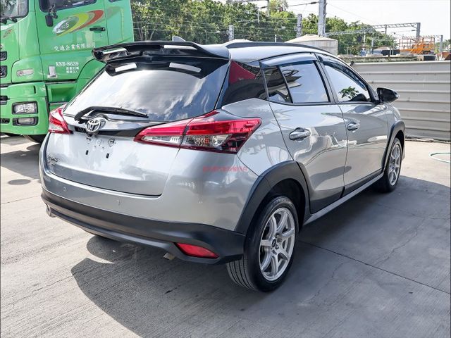 豪華版✓一手只跑3.9萬✓車況優✓定速✓倒車顯影✓抬頭顯示器✓iKEY✓九安✓可全貸✓不用殺價就很便宜✓  第3張相片