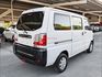 自排五人座✓客貨兩用車✓一手車✓只跑五千✓全車原板件✓根本新車✓TCS✓中冷✓盲點✓雙安✓附全額發票✓可全貸✓  第4張縮圖