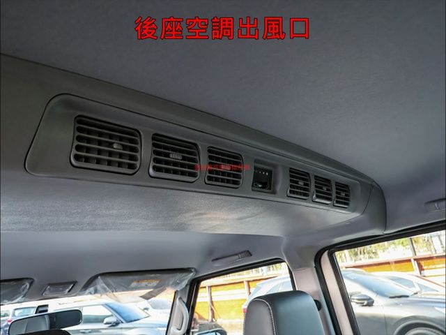 自排五人座✓客貨兩用車✓一手車✓只跑五千✓全車原板件✓根本新車✓TCS✓中冷✓盲點✓雙安✓附全額發票✓可全貸✓  第10張相片