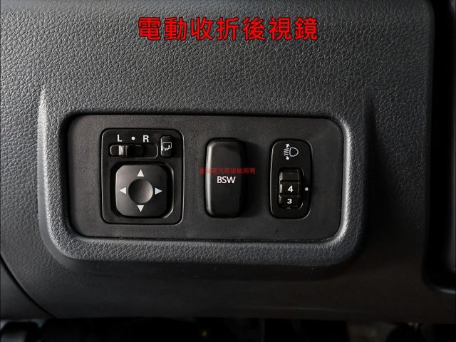 自排五人座✓客貨兩用車✓一手車✓只跑五千✓全車原板件✓根本新車✓TCS✓中冷✓盲點✓雙安✓附全額發票✓可全貸✓  第12張相片