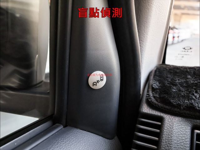 自排五人座✓客貨兩用車✓一手車✓只跑五千✓全車原板件✓根本新車✓TCS✓中冷✓盲點✓雙安✓附全額發票✓可全貸✓  第20張相片