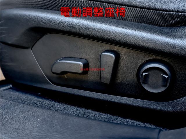 日本原裝進口✓4WD✓一手車✓只跑5.1萬✓原鈑件✓天窗✓ACC✓AEB✓環景✓iKEY✓電動椅✓電動尾門✓  第11張相片