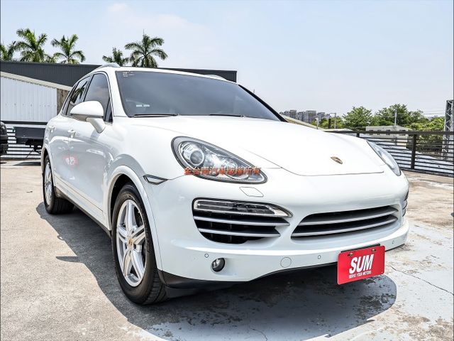 柴油✓永業總代理✓全車原鈑件✓車況超好✓4WD✓天窗✓記憶椅✓倒車顯影✓雙區恆溫✓快撥✓可全貸✓不用殺價就很便宜✓  第3張相片