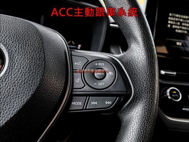 豪華影音特仕版✓只跑3.8萬✓原廠保養✓全車原鈑件✓NAVI✓車載系統✓LV2✓恆溫✓iKEY✓可全貸✓不用殺價就很便宜  第12張相片