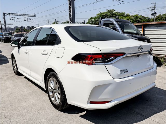 國民神車✓豪華版✓加裝盲點✓只跑5.5萬✓原鈑件✓ACC✓AEB✓車道維持✓恆溫✓九安✓  第2張相片