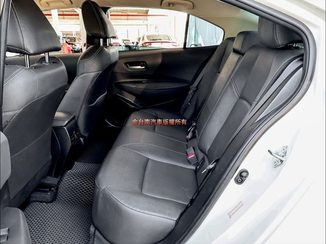 國民神車✓豪華版✓加裝盲點✓只跑5.5萬✓原鈑件✓ACC✓AEB✓車道維持✓恆溫✓九安✓  第8張相片