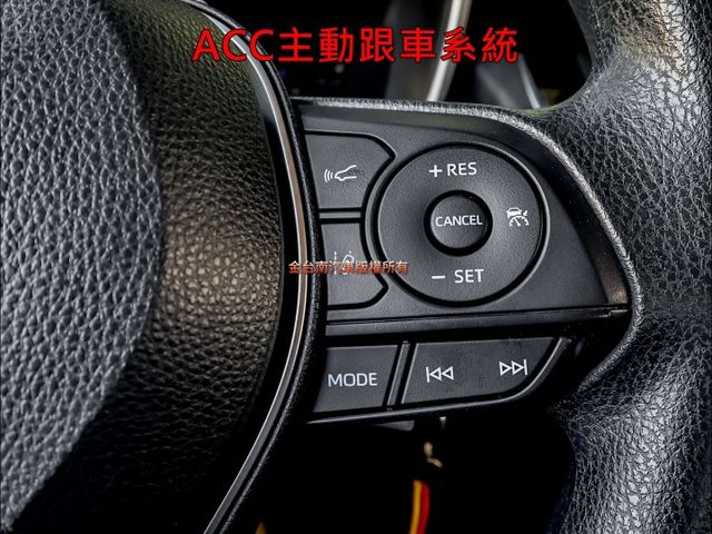 國民神車✓豪華版✓加裝盲點✓只跑5.5萬✓原鈑件✓ACC✓AEB✓車道維持✓恆溫✓九安✓  第12張相片