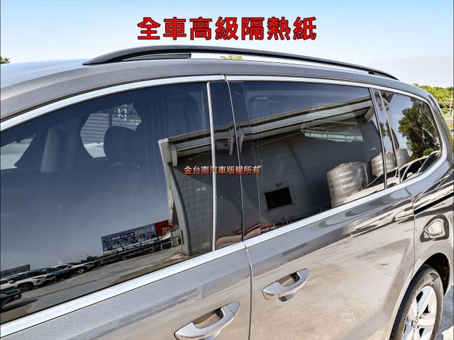柴油七人座✓少跑車況超好✓全景天窗✓電動腰靠✓大螢幕安卓影音✓倒車顯影✓雙區恆溫✓可全貸✓不用殺價就很便宜✓  第8張相片