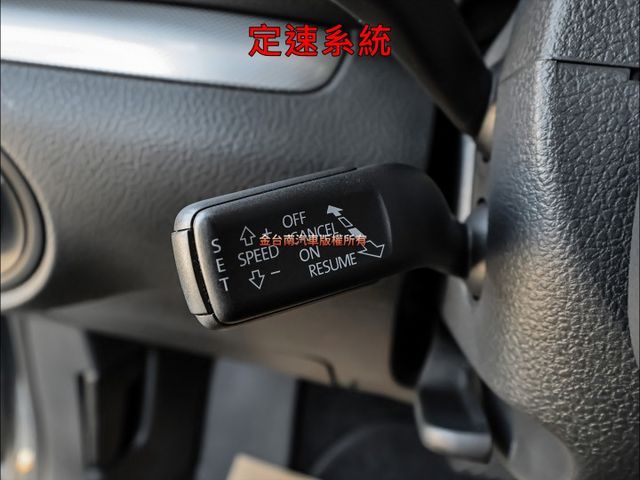 柴油七人座✓少跑車況超好✓全景天窗✓電動腰靠✓大螢幕安卓影音✓倒車顯影✓雙區恆溫✓可全貸✓不用殺價就很便宜✓  第16張相片