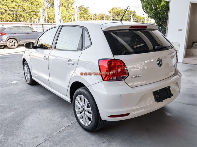 小改版✓CL✓一年只跑9千多✓車況超好✓原廠影音✓倒車顯影✓原廠NAVI✓前座雙安✓代步通勤好選擇✓可全貸✓  第2張相片