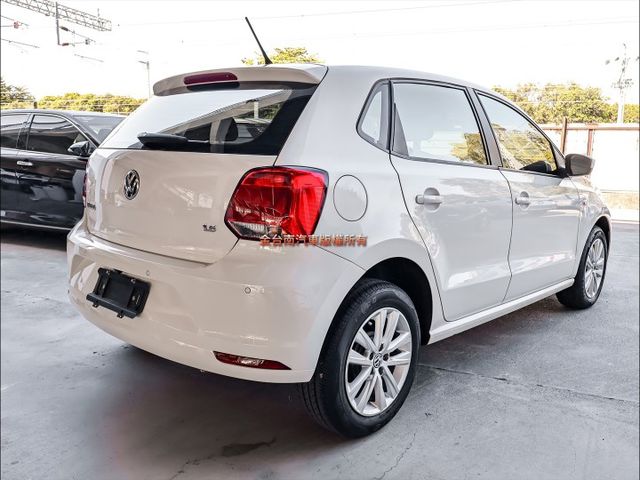 小改版✓CL✓一年只跑9千多✓車況超好✓原廠影音✓倒車顯影✓原廠NAVI✓前座雙安✓代步通勤好選擇✓可全貸✓  第4張相片