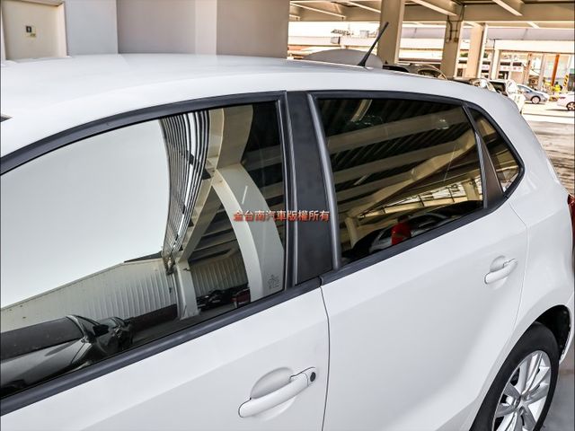 小改版✓CL✓一年只跑9千多✓車況超好✓原廠影音✓倒車顯影✓原廠NAVI✓前座雙安✓代步通勤好選擇✓可全貸✓  第8張相片
