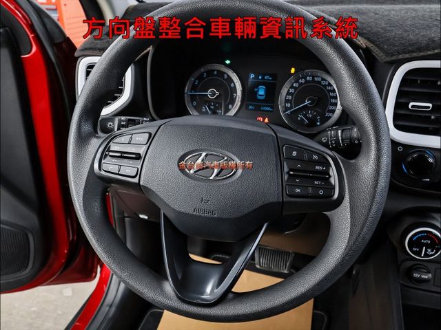 GLB版✓一手只跑6.3萬✓全車原鈑件✓代步好選擇✓原廠影音✓AEB✓車道維持✓車載系統✓恆溫✓可全貸✓不用殺價就很便宜  第13張相片