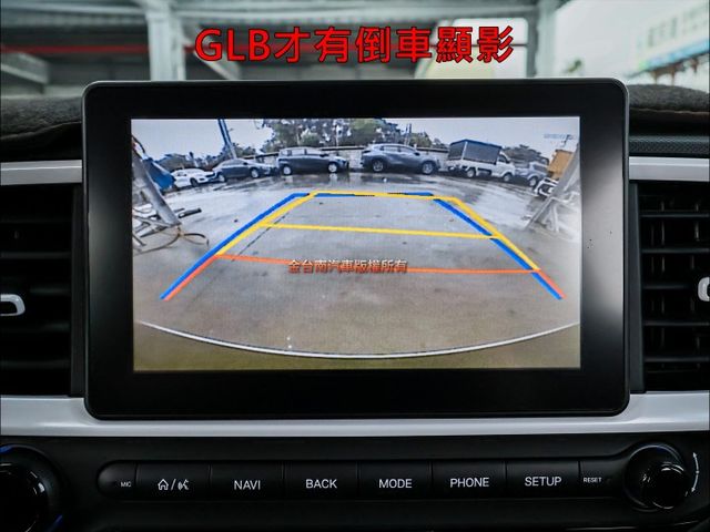 GLB版✓一手只跑6.3萬✓全車原鈑件✓代步好選擇✓原廠影音✓AEB✓車道維持✓車載系統✓恆溫✓可全貸✓不用殺價就很便宜  第17張相片