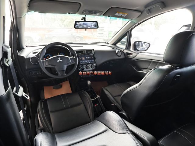 24年式✓一手只跑3.6萬✓車況優✓原廠保固中✓電動尾門✓iKEY✓恆溫✓可全貸✓不用殺價就很便宜✓  第11張相片