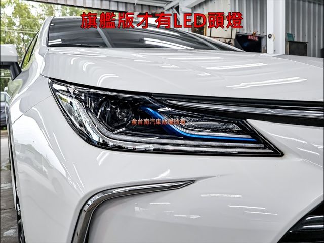 市面稀有✓油電旗艦版✓一手只跑4.2萬✓原廠保養✓全車原鈑件✓電動椅✓環景✓LV2✓17吋鋁圈✓可全貸✓不用殺價就很便宜  第5張相片