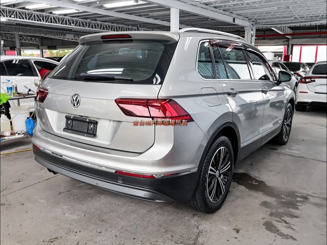 1.4 Elegan版✓只跑6.6萬✓全車原鈑件✓電動尾門✓記憶椅✓環景✓ACC✓AEB✓盲點✓iKEY✓恆溫✓可全貸✓  第3張相片