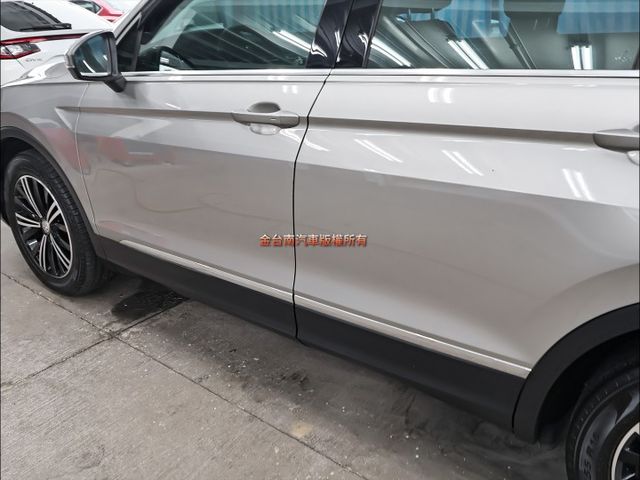 1.4 Elegan版✓只跑6.6萬✓全車原鈑件✓電動尾門✓記憶椅✓環景✓ACC✓AEB✓盲點✓iKEY✓恆溫✓可全貸✓  第6張相片