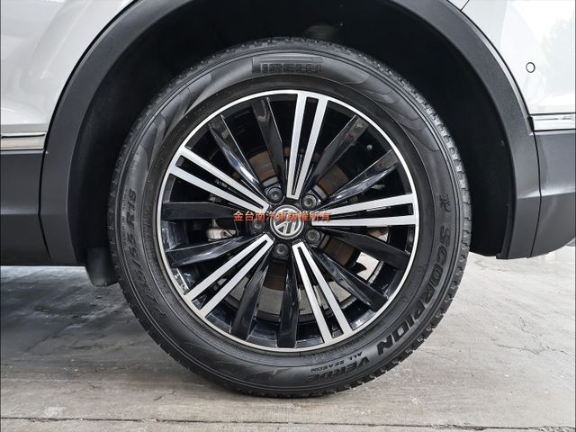 1.4 Elegan版✓只跑6.6萬✓全車原鈑件✓電動尾門✓記憶椅✓環景✓ACC✓AEB✓盲點✓iKEY✓恆溫✓可全貸✓  第7張相片