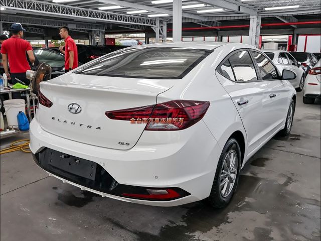 21年式✓一手車只跑6.4萬✓車況優✓原廠保養✓循跡防滑✓ABS✓全車六安✓可全貸✓不用殺價就很便宜✓代步通勤好選擇✓  第4張相片